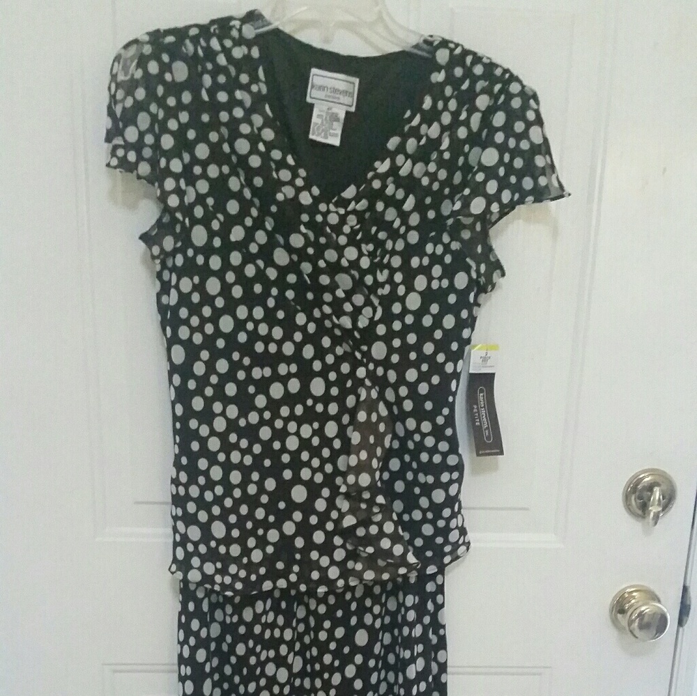 Two piece skirt suit